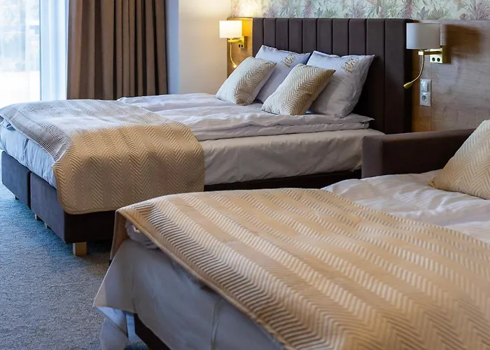 לינה וארוחת בוקר Zloty Szalas