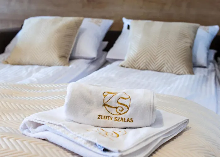 לינה וארוחת בוקר Zloty Szalas