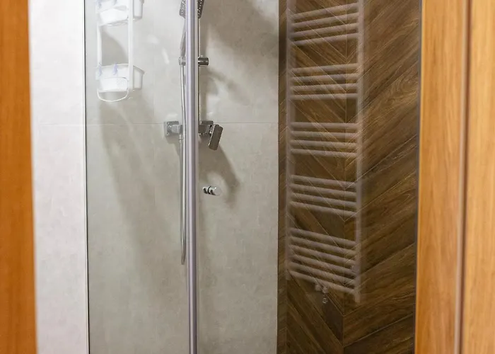 לינה וארוחת בוקר Zloty Szalas 3*